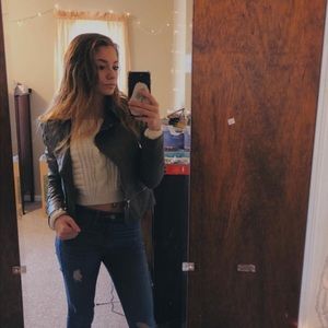 Meet your Posher, Skylar